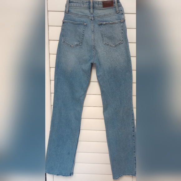 Hollister Jeans Ultra High Rise Size 00 (W23 L31) - Picture 2 of 7